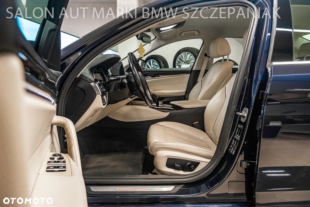 BMW Seria 5 520d xDrive Luxury Line - 21
