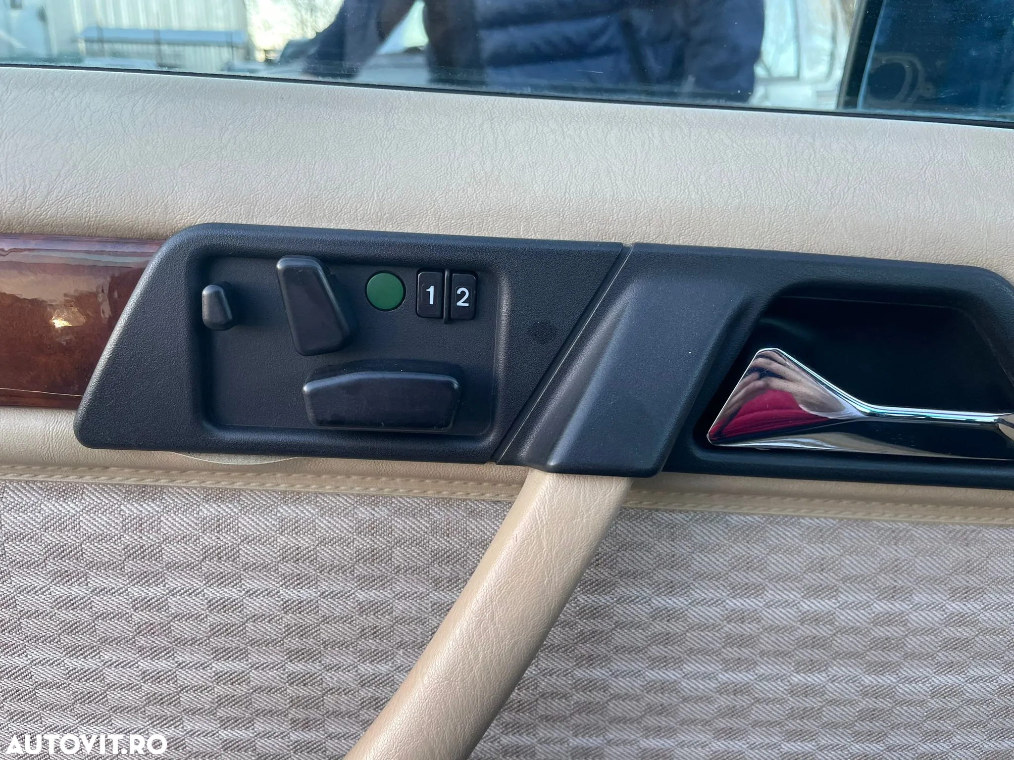 Mercedes-Benz E - 16