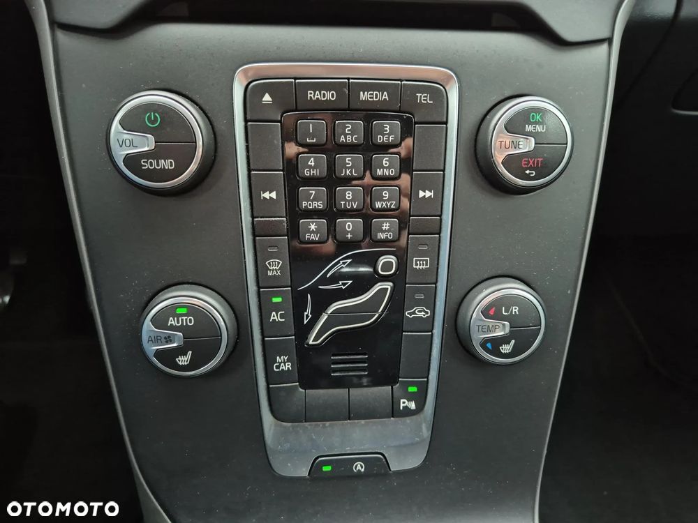 Volvo V40 T3 Drive-E Momentum - 15