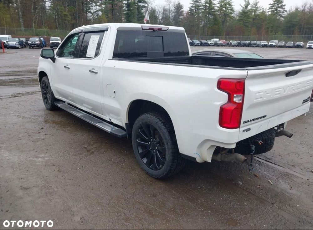 Chevrolet Silverado - 6