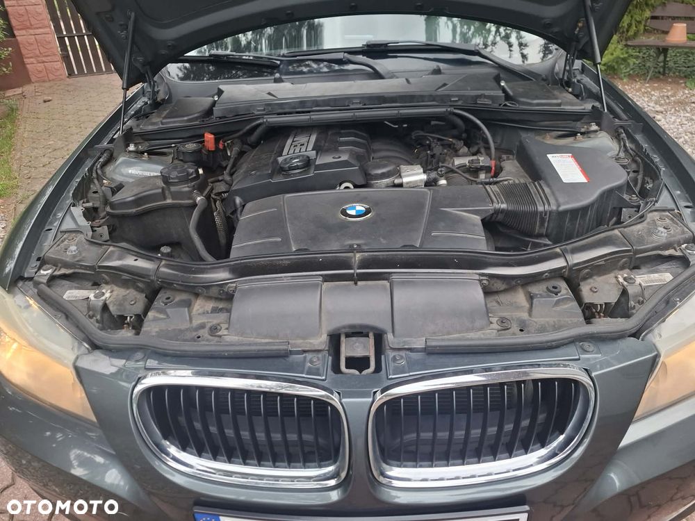 BMW Seria 3 320i - 7