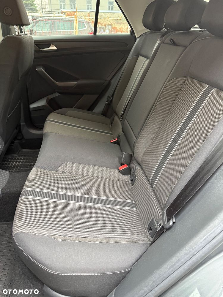Volkswagen T-Roc 1.6 TDI SCR DPF Advance - 12