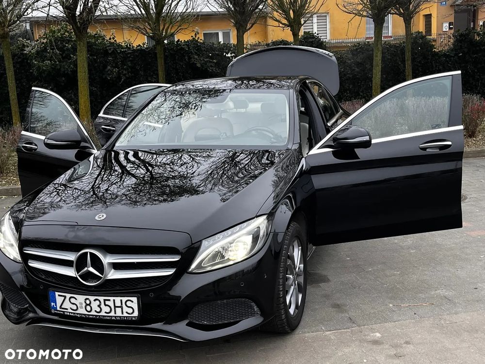 Mercedes-Benz Klasa C 200 4-Matic 9G-TRONIC - 11