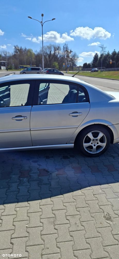 Opel Vectra 1.6 Essentia - 12
