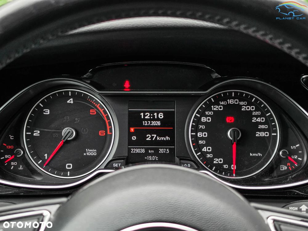 Audi A4 Avant 2.0 TDI DPF clean diesel quattro S line Sportpaket - 22