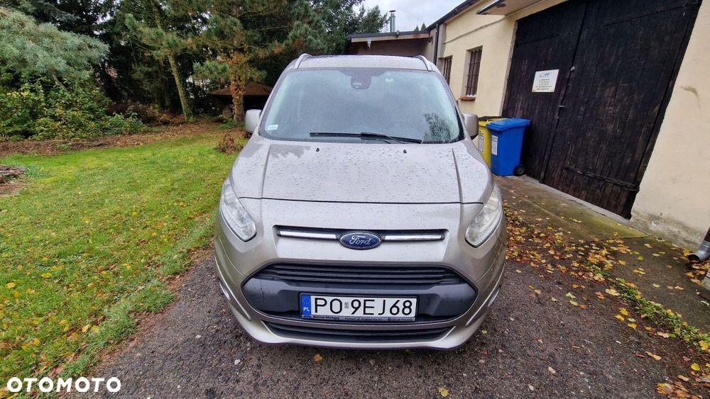 Ford Tourneo Connect Grand - 10