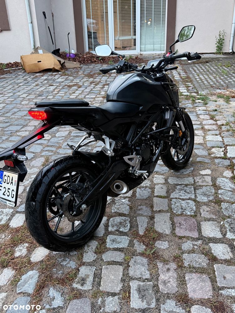 Honda CB - 8