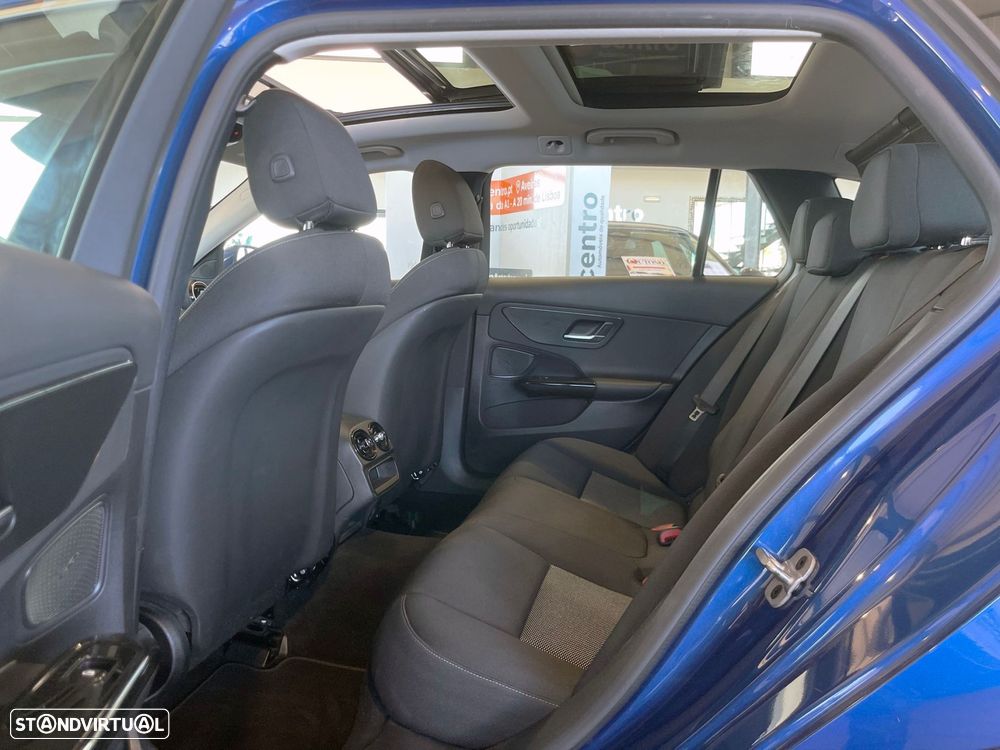 Mercedes-Benz C 300 e Avantgarde - 32