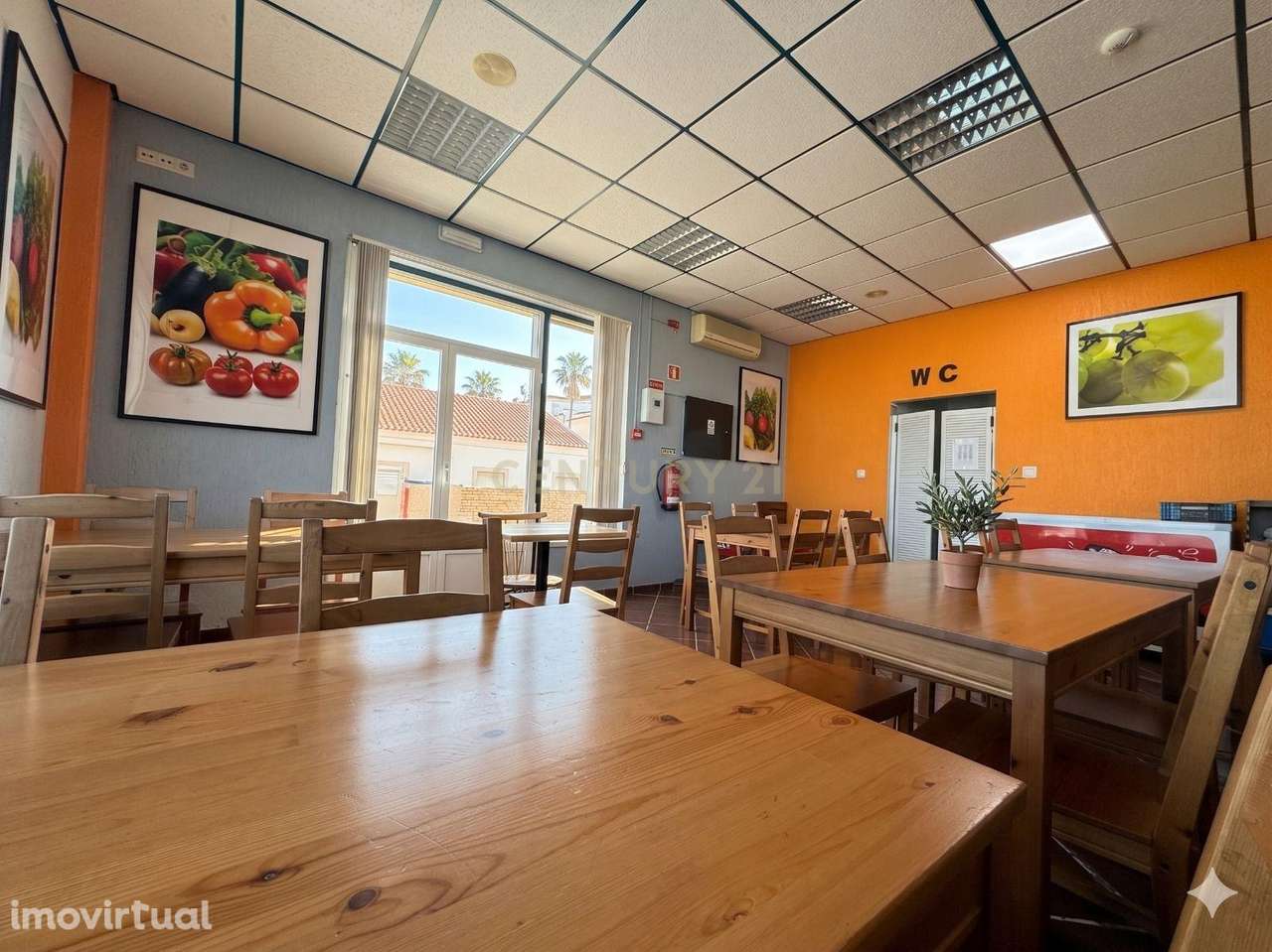 Café Totalmente Equipado em Excelente Localização – Pronto a Funcionar - Grande imagem: 3/12