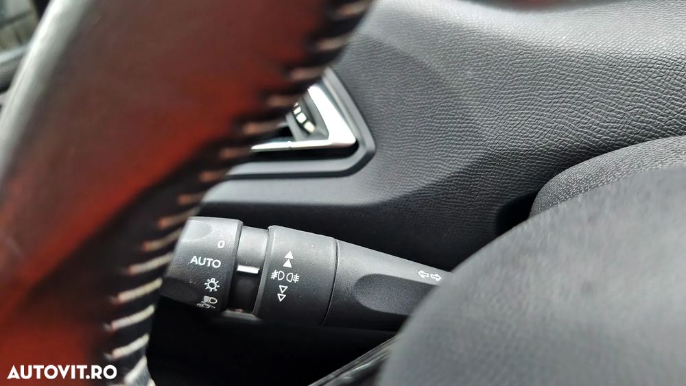 Peugeot 308 PureTech 110 Stop & Start Style - 28