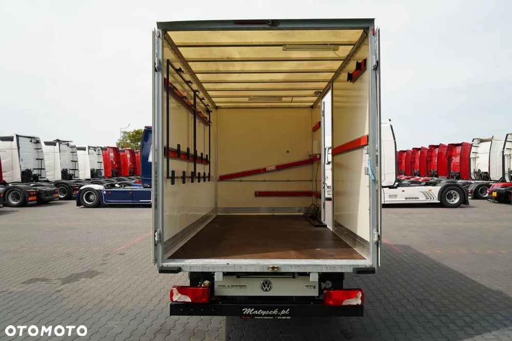 Volkswagen CRAFTER / KONTENER / 2017 ROK / BLIŹNIAK / 3 MIEJSCA / SPROWADZONY / PO KONTRAKCIE SERWISOWYM - 18