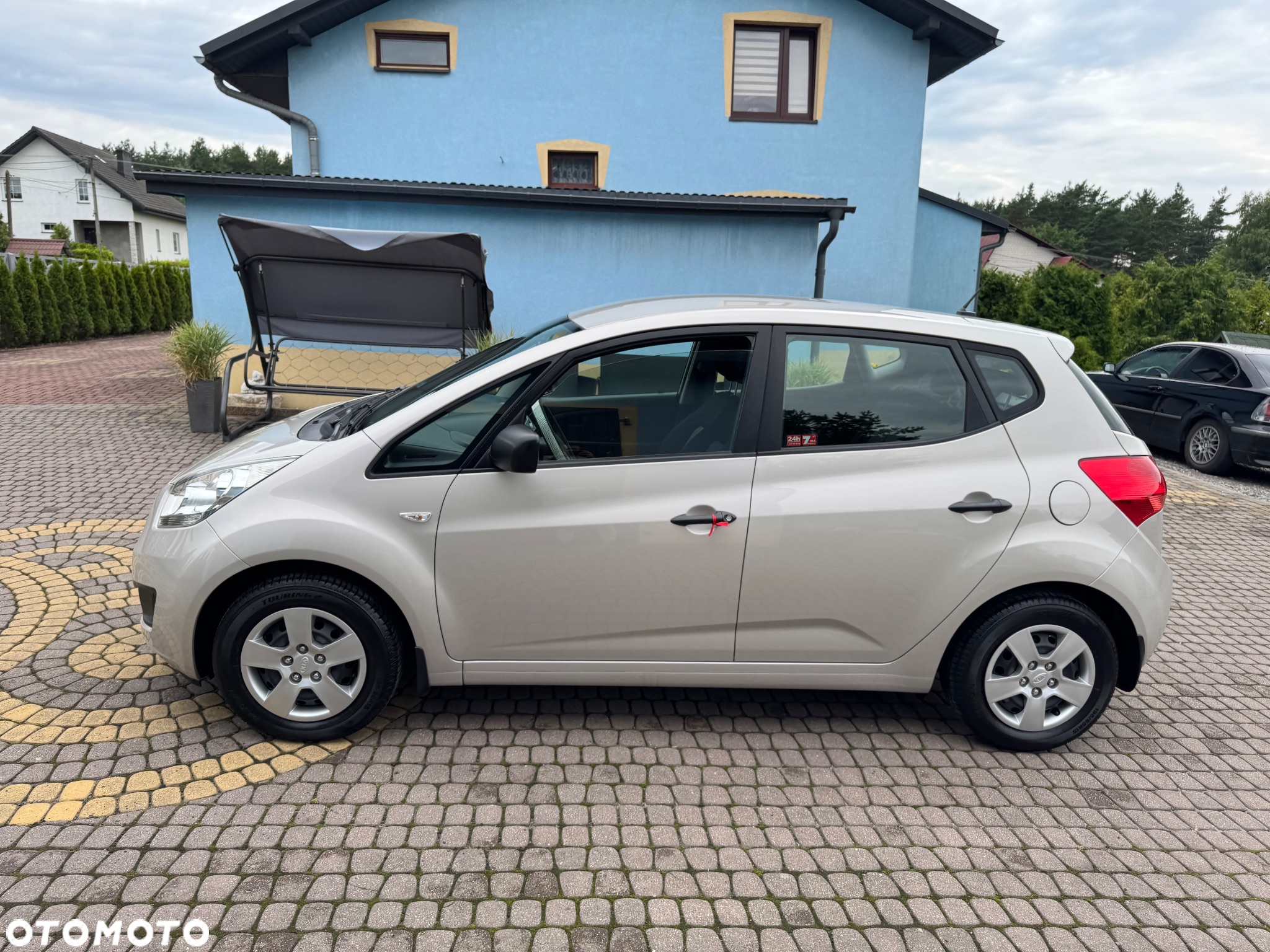 Kia Venga - 8