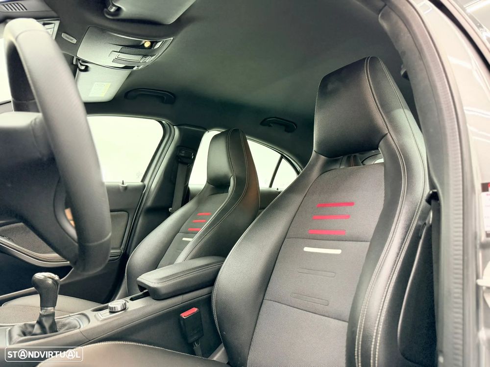 Mercedes-Benz A 180 d AMG Line - 20