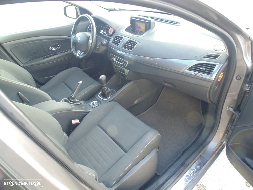 Renault Mégane Sport Tourer 1.5 dCi Limited SS - 17