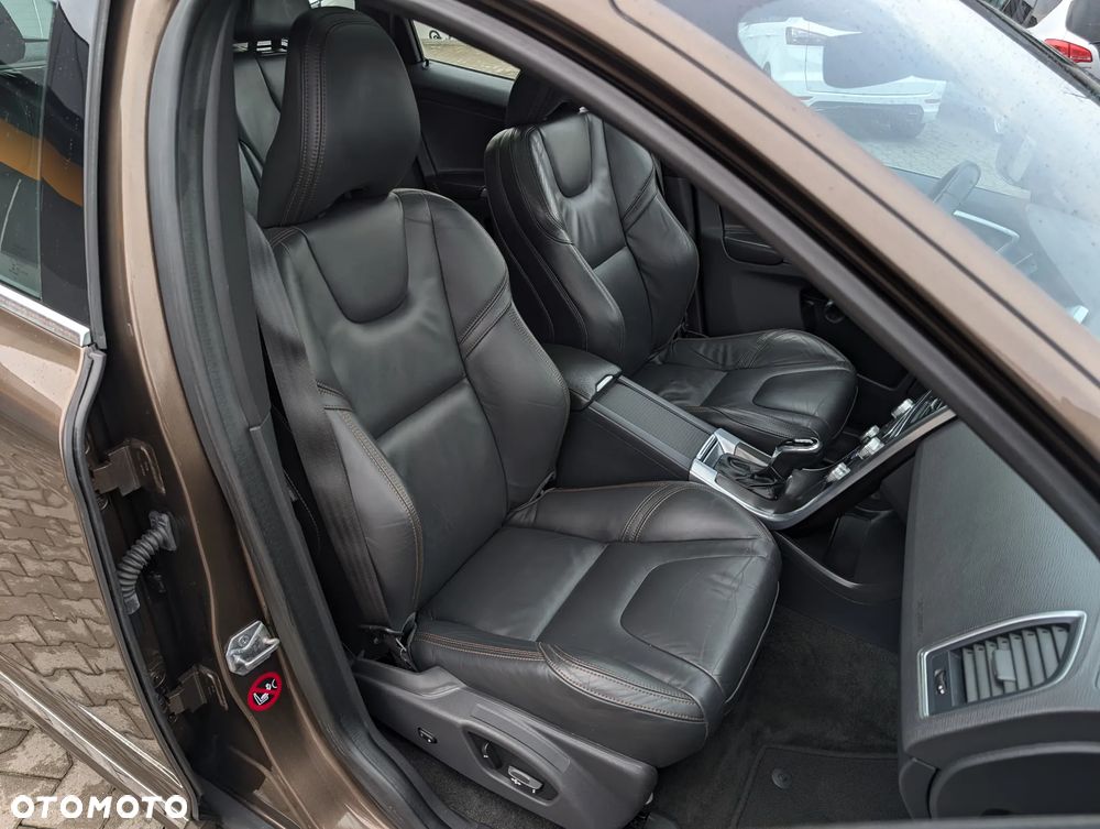 Volvo XC 60 D4 Drive-E Summum - 34