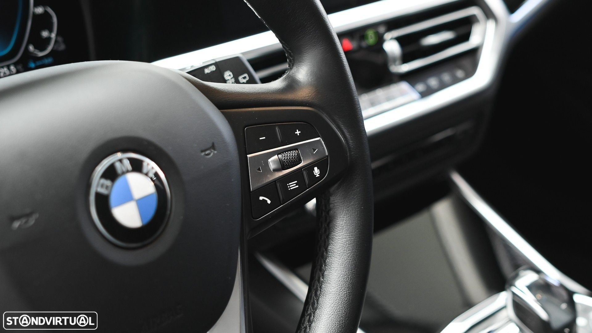 BMW 330 e Touring Line Sport Auto - 46