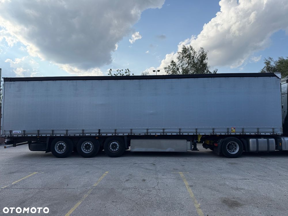 Schmitz Cargobull SCB - 9