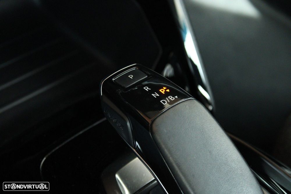 Peugeot e-208 50 kWh Allure - 31
