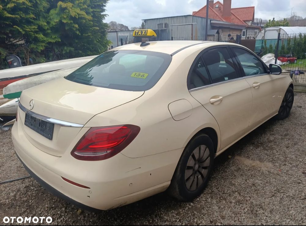 Mercedes-Benz Klasa E 200 d 9G-TRONIC - 1