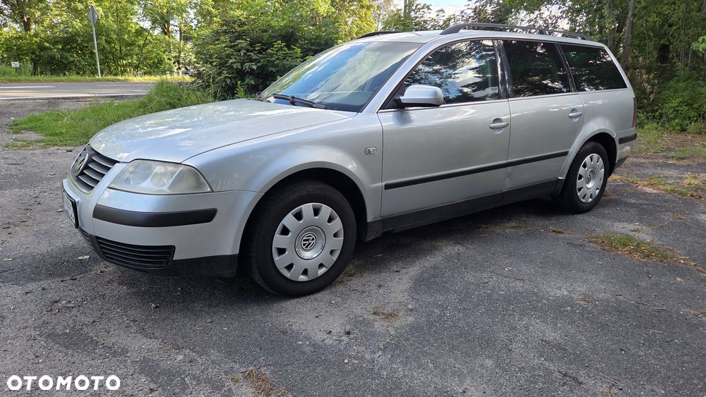 Volkswagen Passat 1.9 TDI Basis - 1
