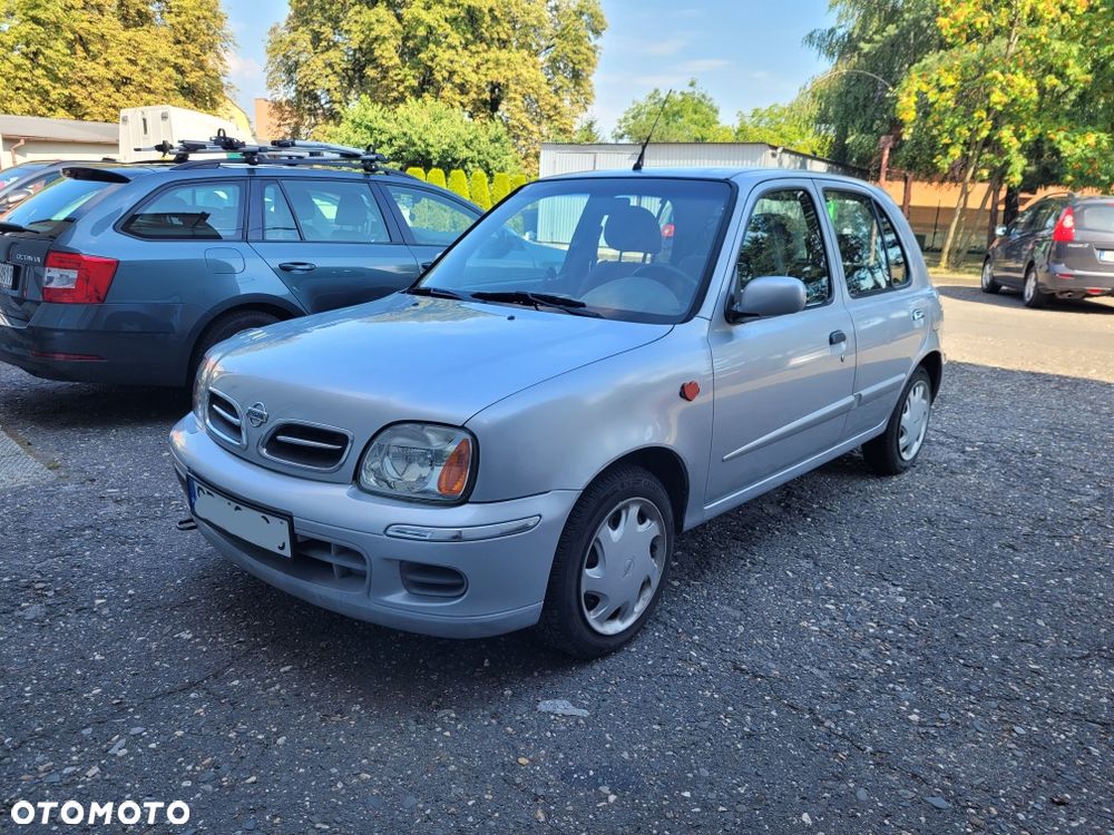 Nissan Micra - 1