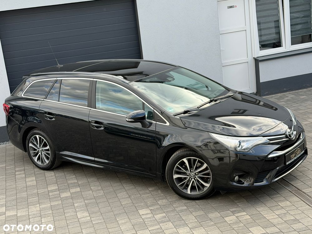 Toyota Avensis - 12
