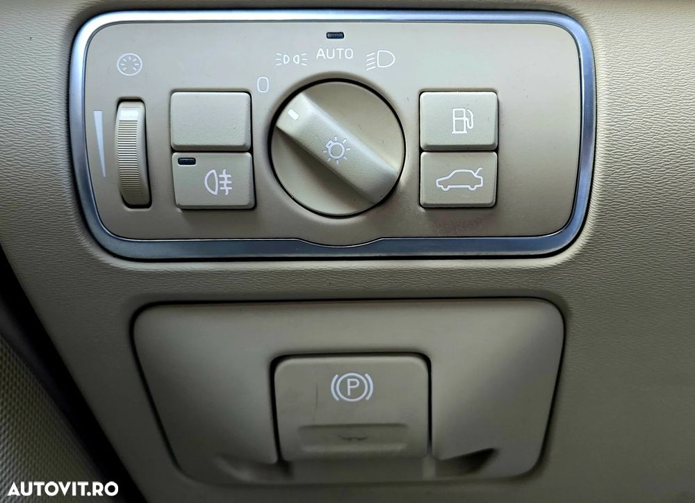 Volvo XC 60 D4 AWD Geartronic Kinetic - 24