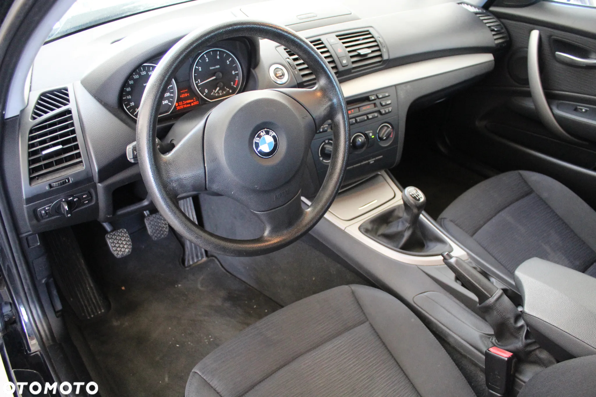 BMW Seria 1 116i - 10
