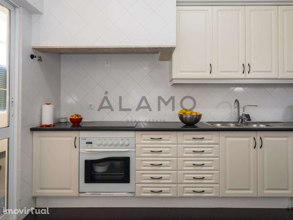 Apartamento T4 Renovado com Amplos Espaços Exteriores no Centro de ... - Grande imagem: 4/33