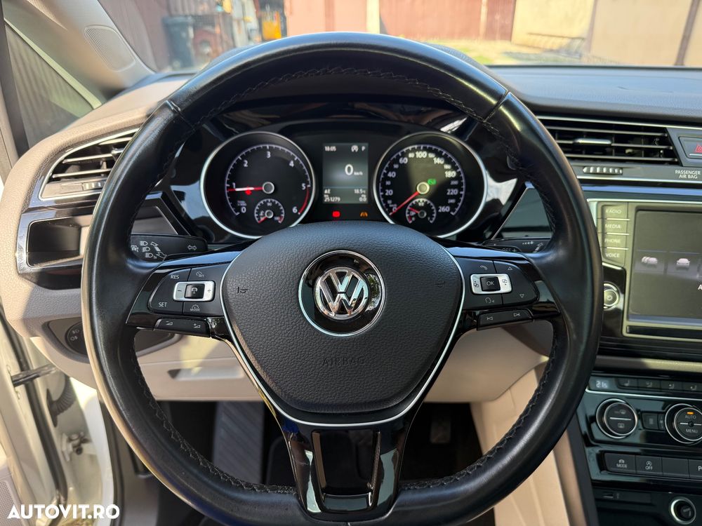 Volkswagen Touran 2.0 TDI DSG Comfortline - 14