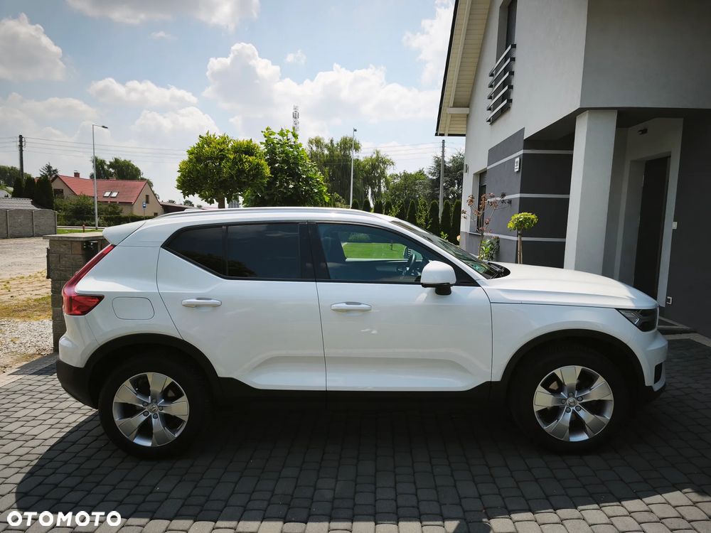 Volvo XC 40 T3 Momentum - 24
