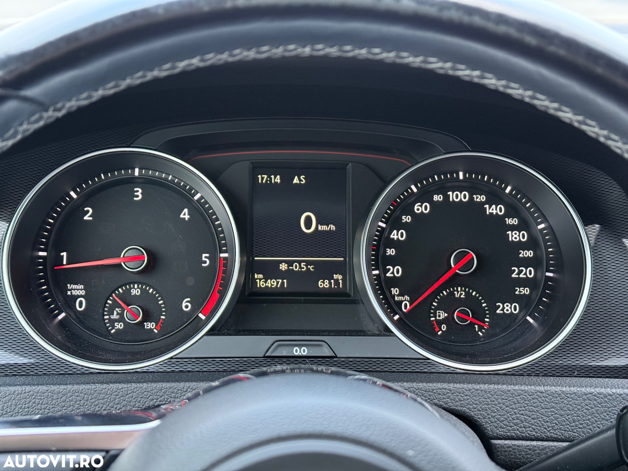 Volkswagen Golf 2.0 TDI GTD - 11