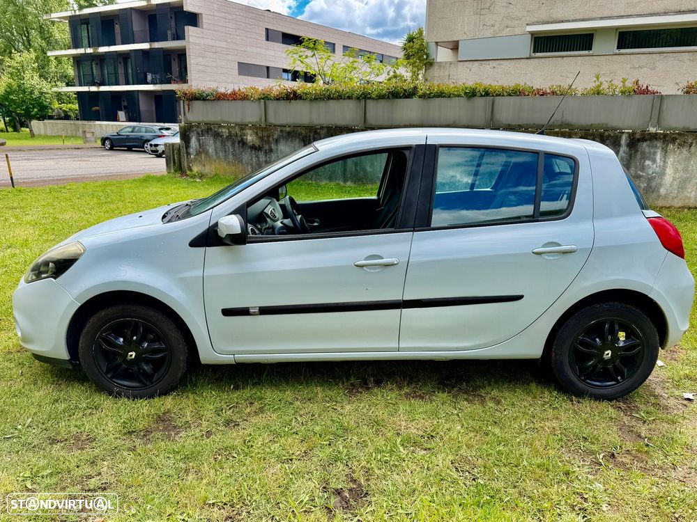 Renault Clio 1.5 dCi Dynamique S - 5