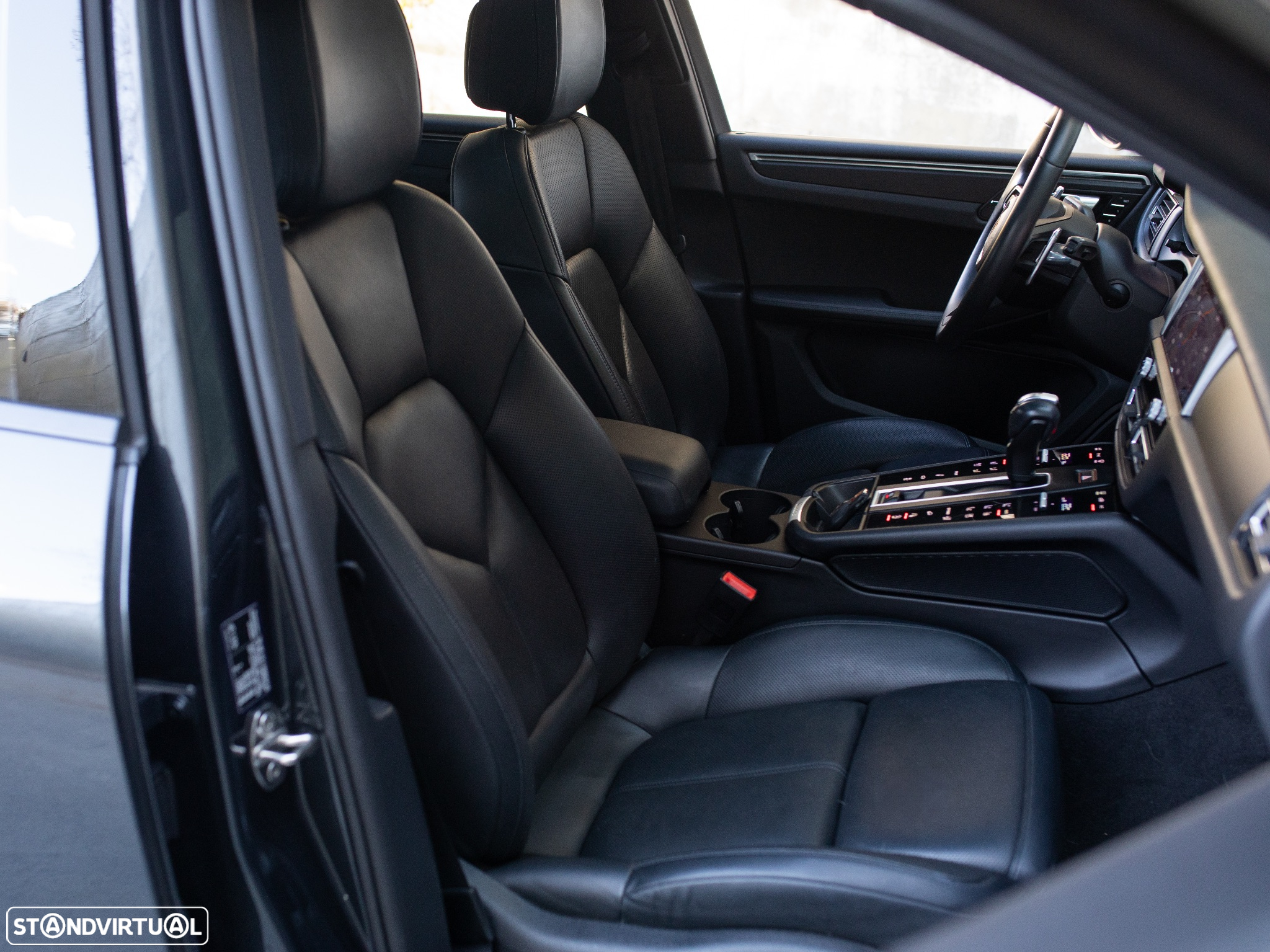 Porsche Macan Standard - 22