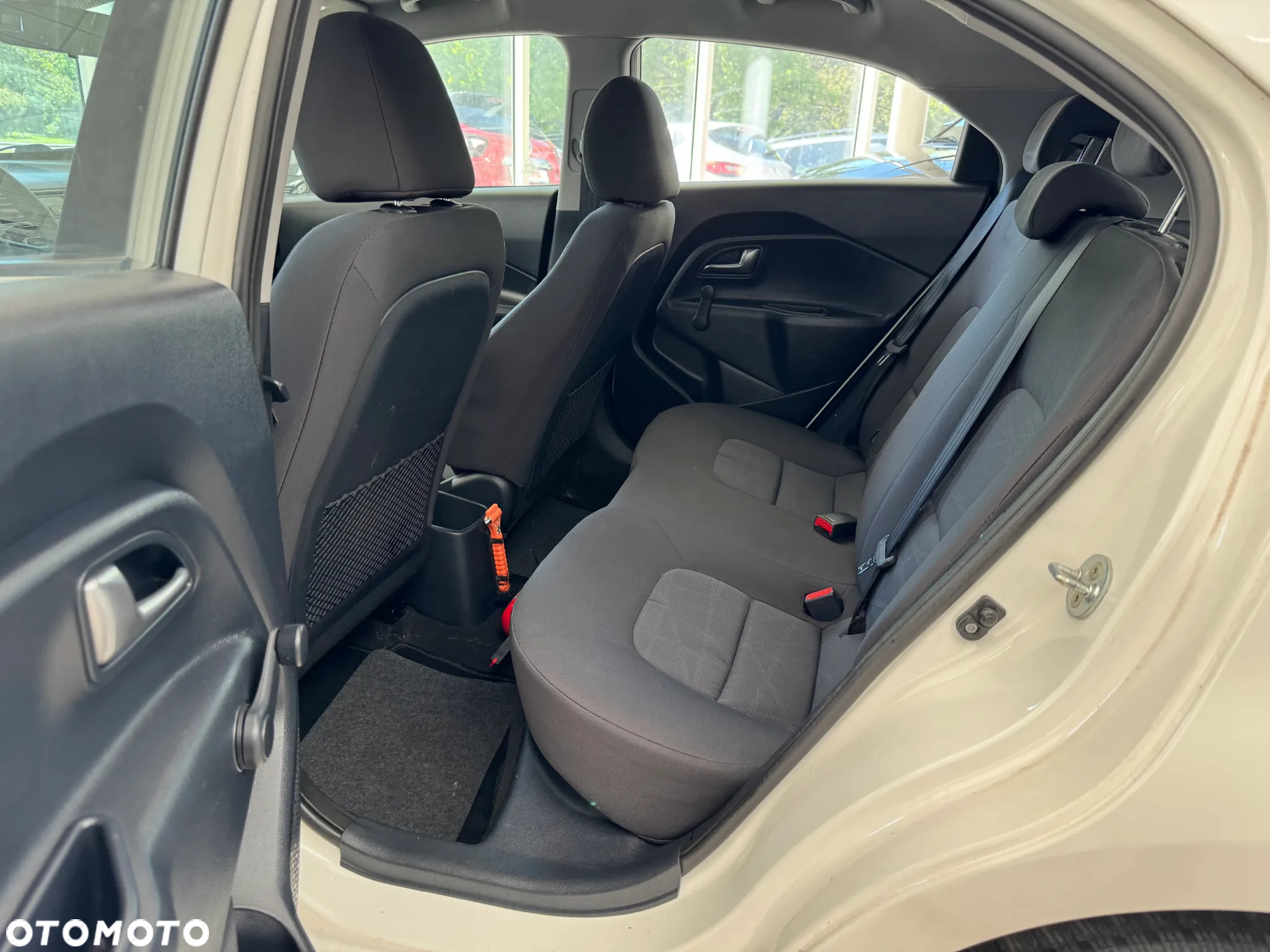 Kia Rio 1.2 Attract - 19