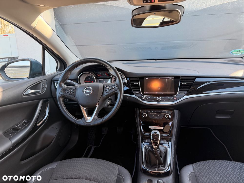 Opel Astra 1.4 Turbo Edition - 9