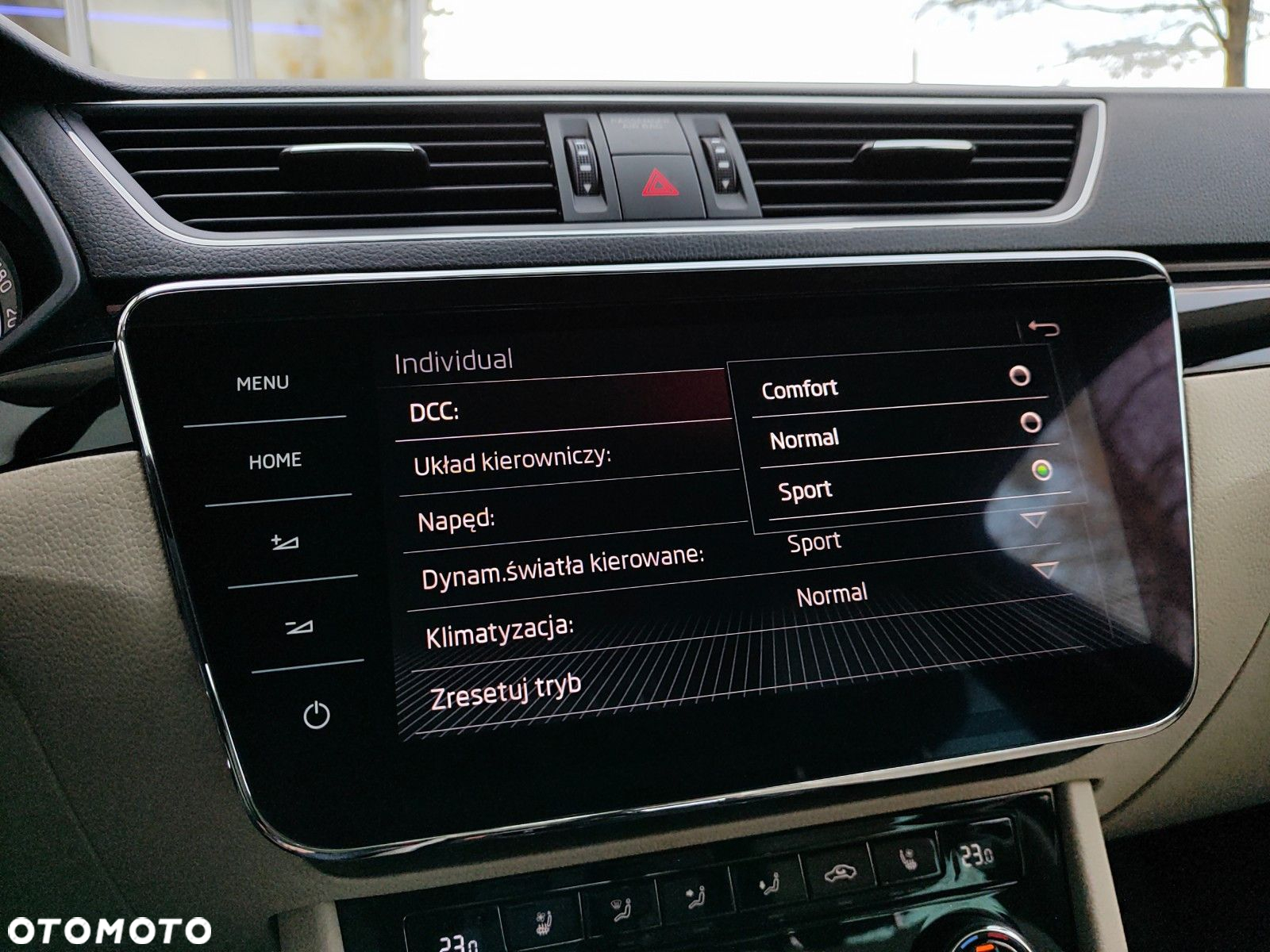 Skoda Superb 2.0 TSI 4x4 L&K DSG - 33