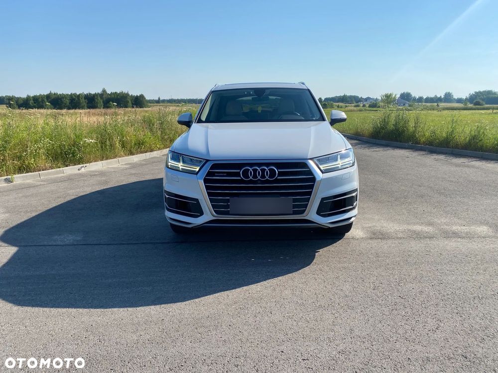 Audi Q7 3.0 TFSI Quattro Tiptronic - 1