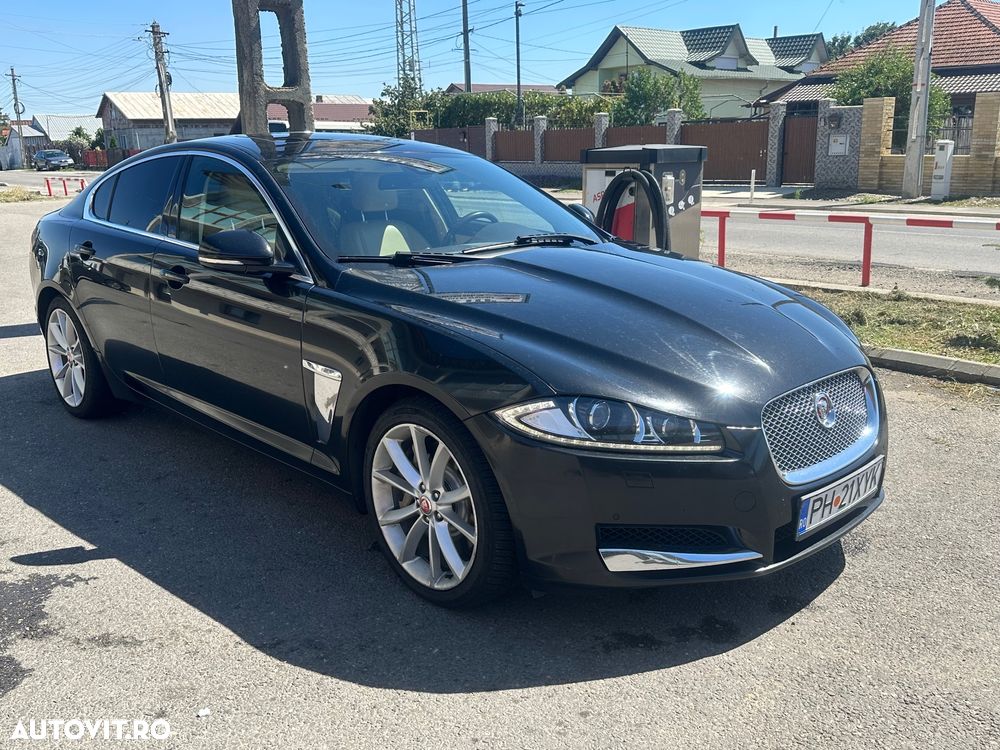 Jaguar XF 3.0 V6 Diesel S Sportbrake - 10