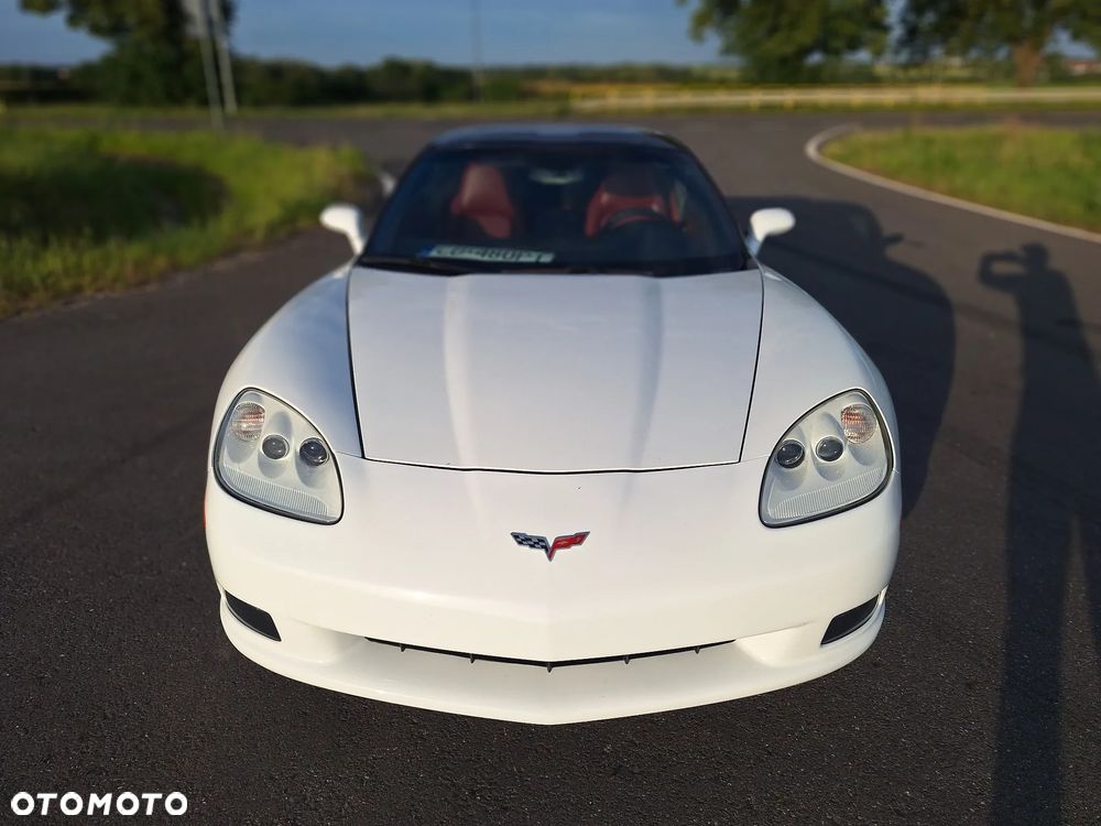Chevrolet Corvette - 3