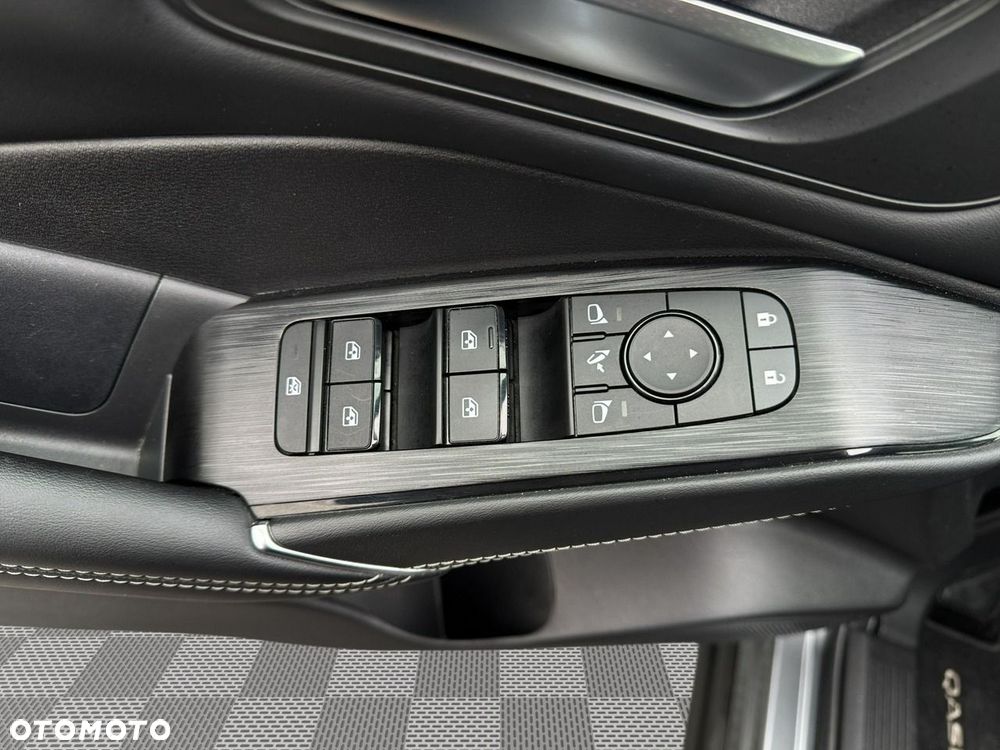Nissan Qashqai 1.3 DIG-T MHEV Xtronic N-Connecta - 12