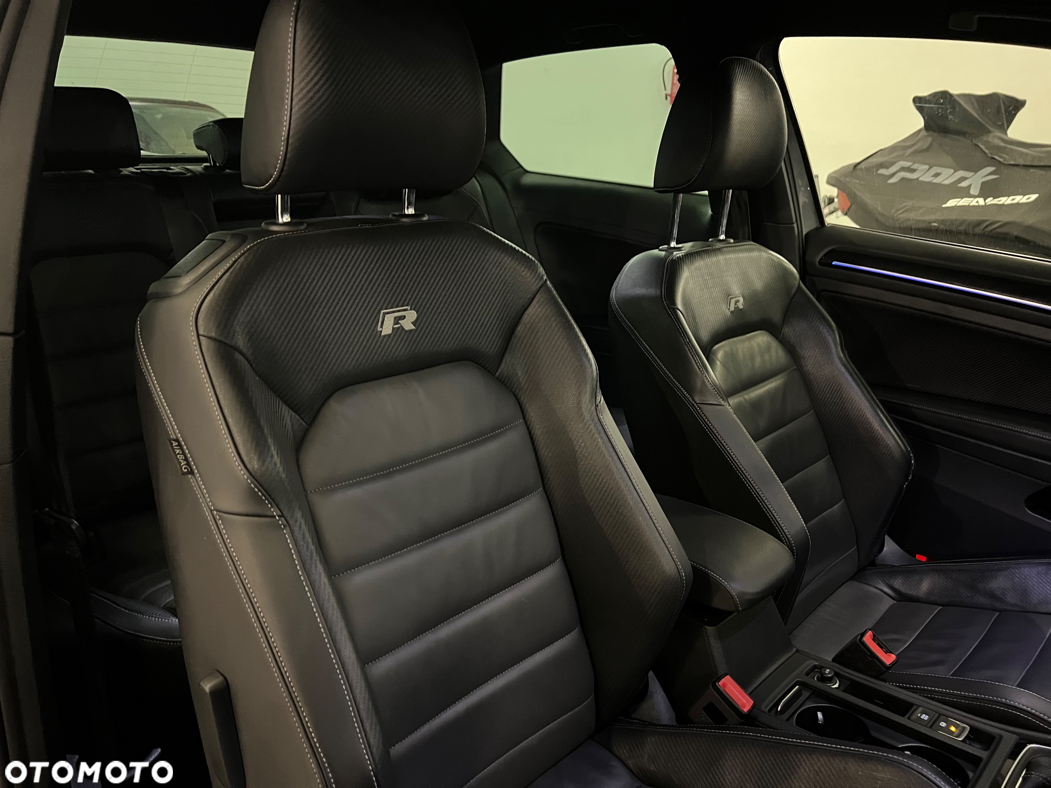 Volkswagen Golf R 4Motion (BlueMotion Technology) - 23