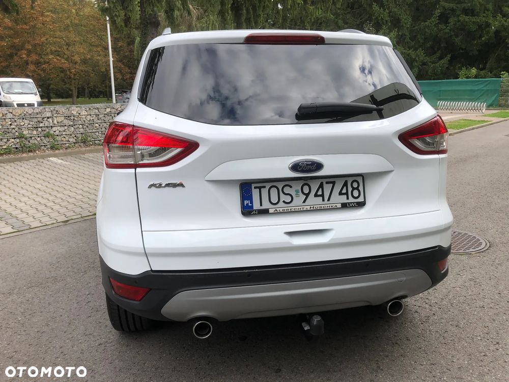 Ford Kuga 2.0 TDCi 2x4 Titanium - 16