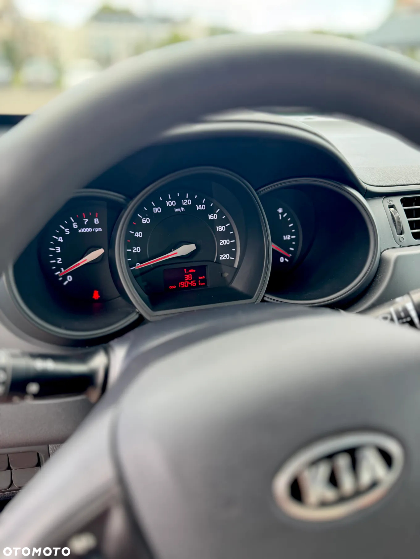 Kia Rio 1.2 M - 16