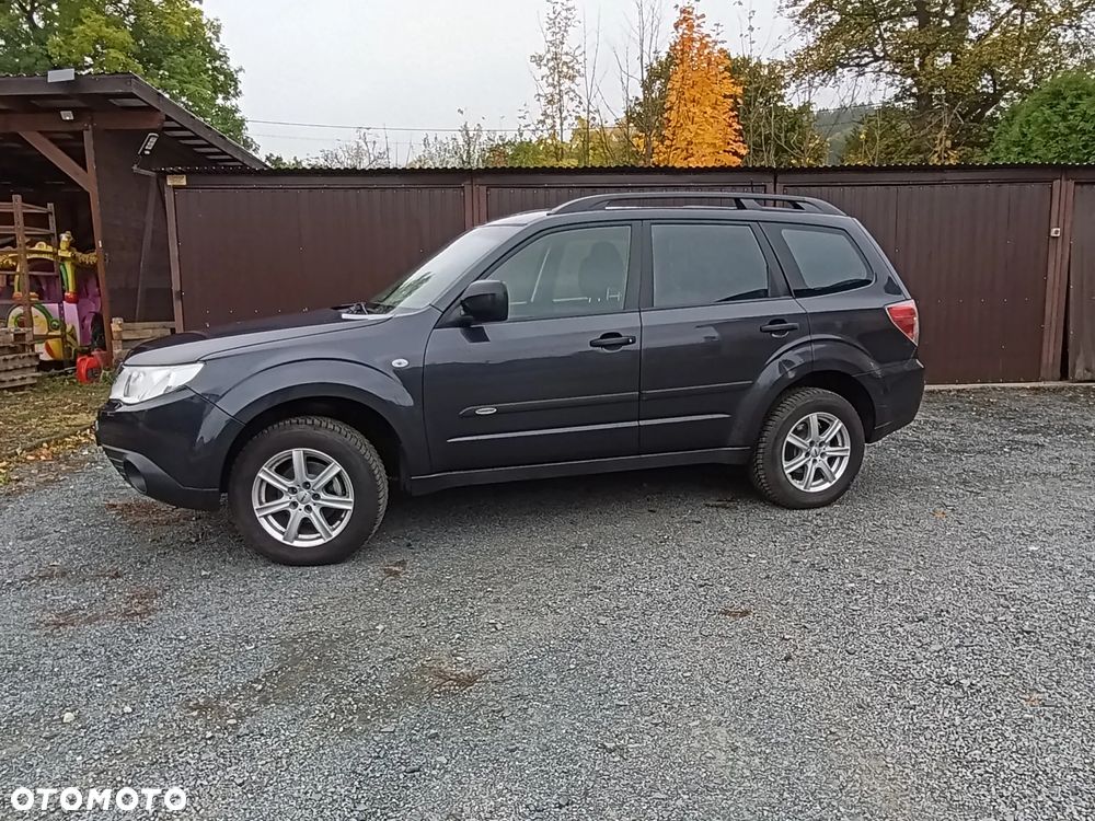 Subaru Forester 2010 photo 4