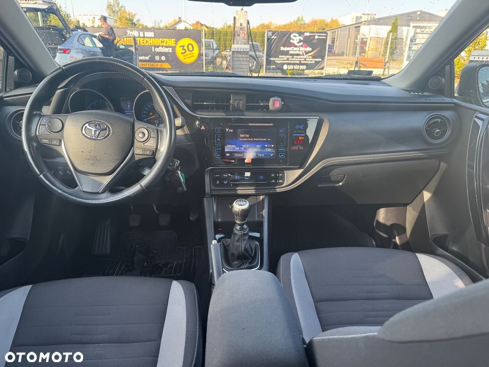 Toyota Auris - 4