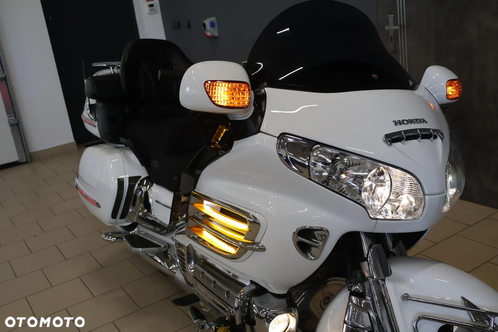 Honda GL - 16