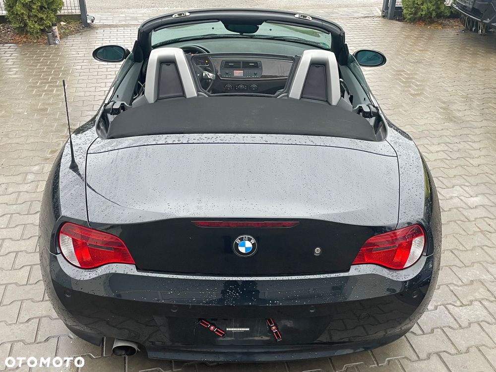 BMW Z4 2.0i - 4