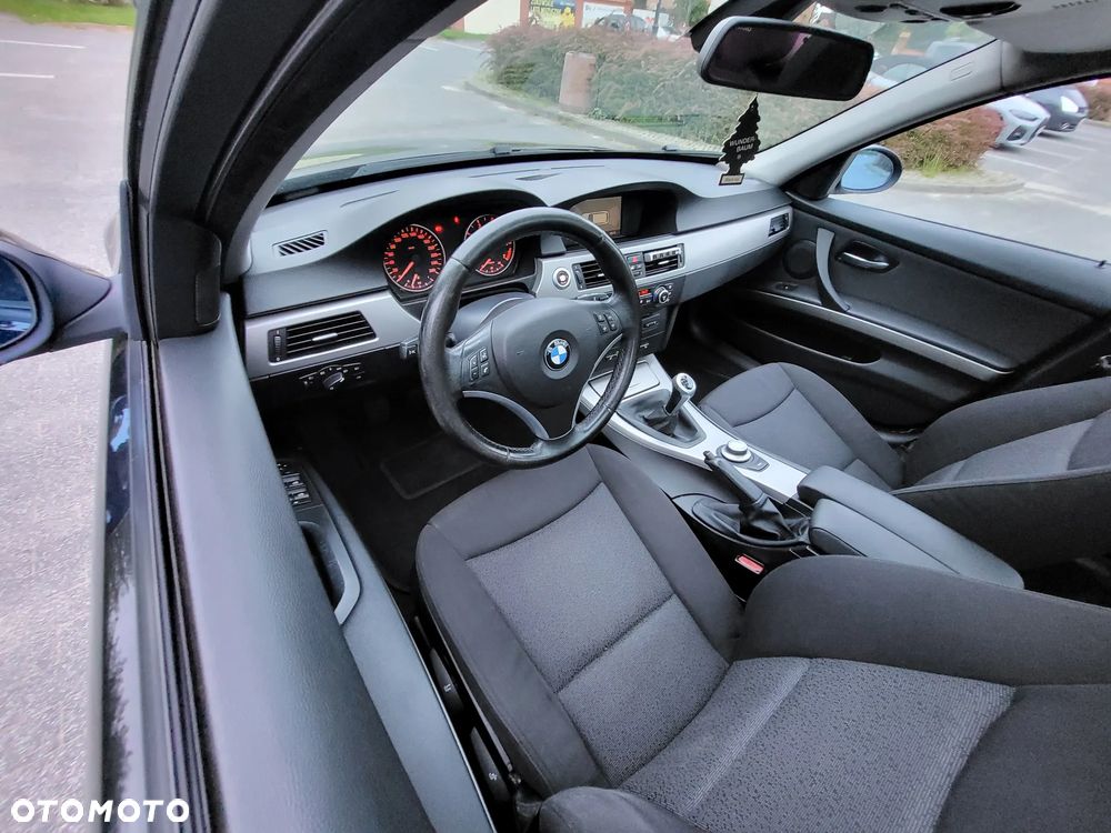 BMW Seria 3 - 18