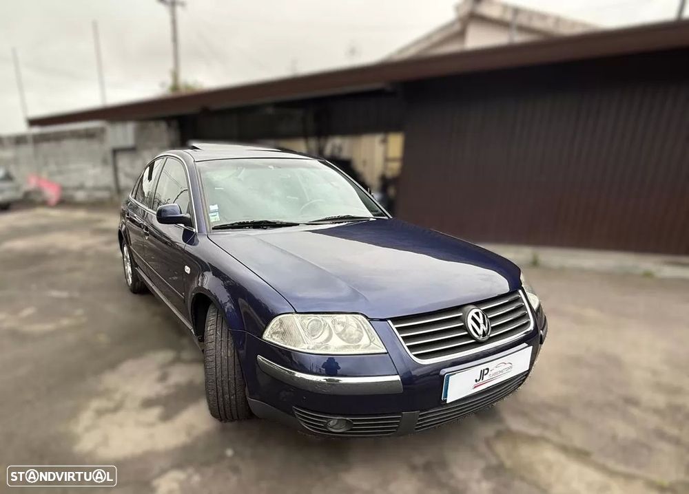 VW Passat 1.9 TDi Highline - 4